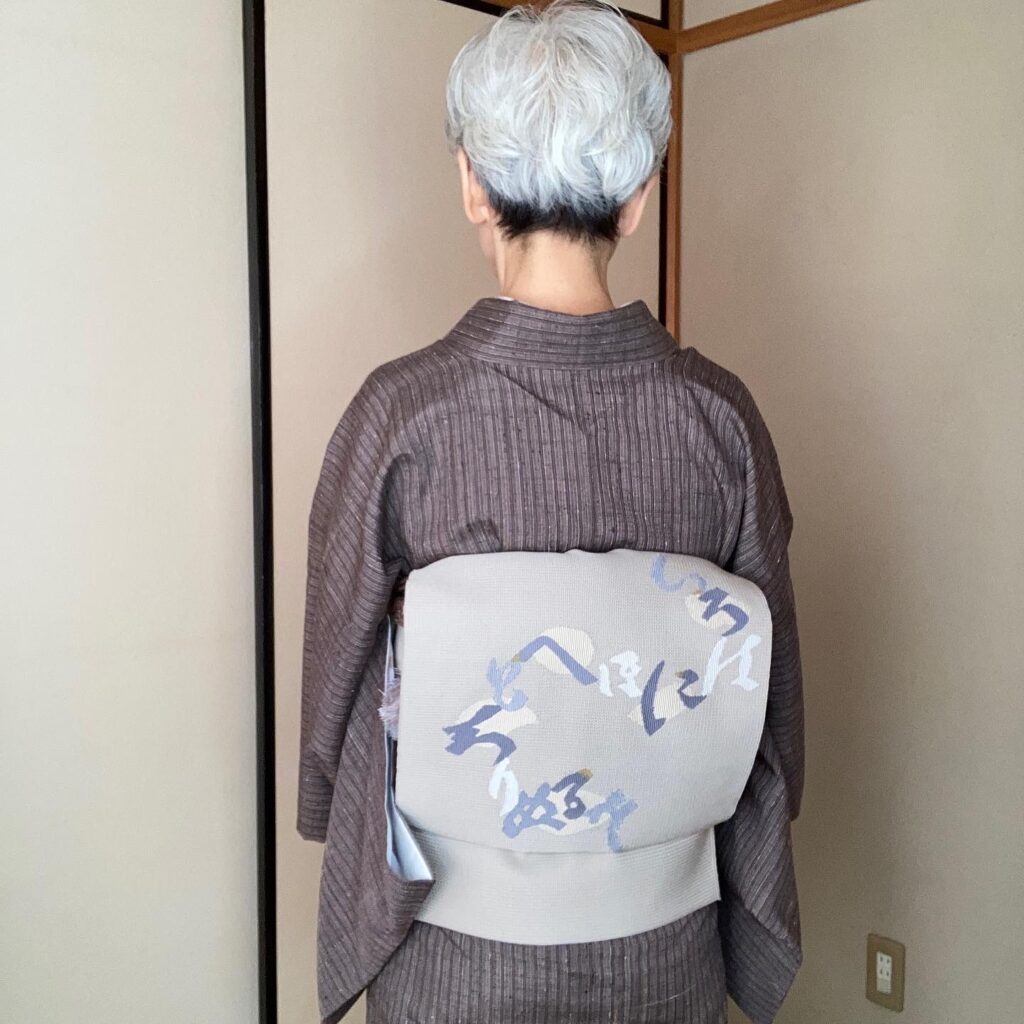 もう生産できなくなる手織りの綴れの帯です。