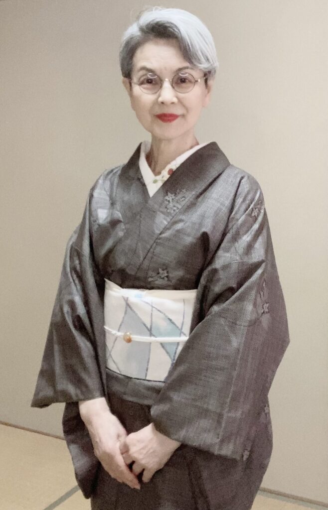 雨の日も気楽に楽しめるリサイクル着物の大島紬