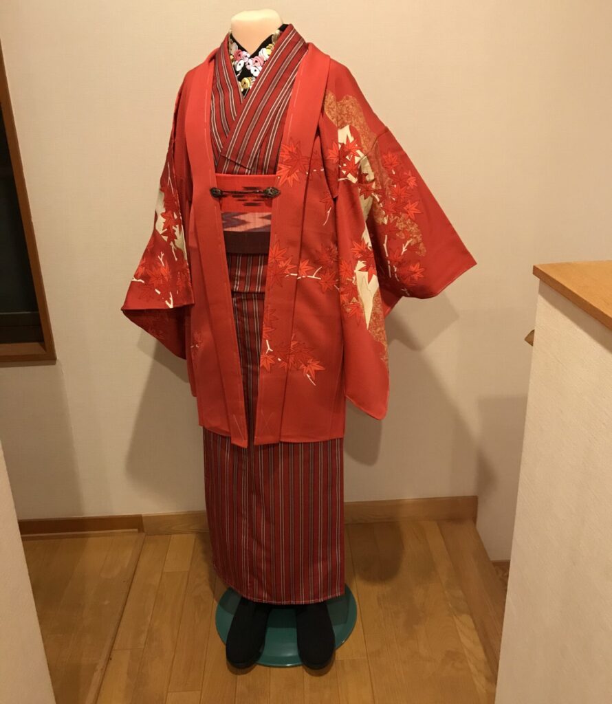 羽織紐の代わりに洋服用クリップで留めます