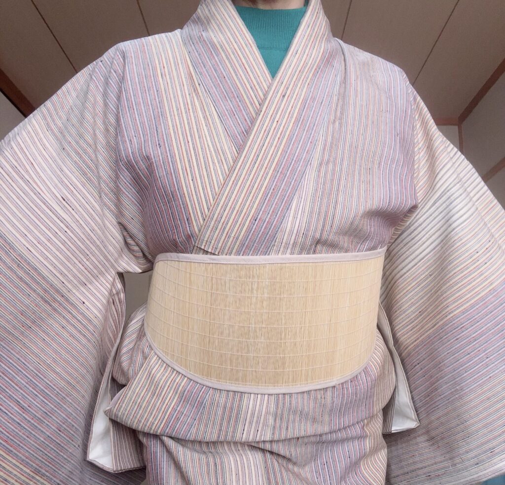 通気性の良いすだれ帯板