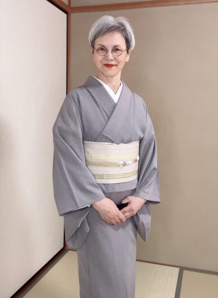 お召の単衣着物に夏名古屋帯