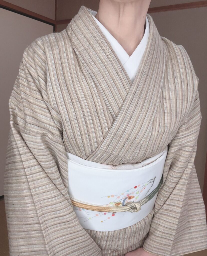 帯締めを恵比寿笹の色に合わせて3色ぐらいにしています