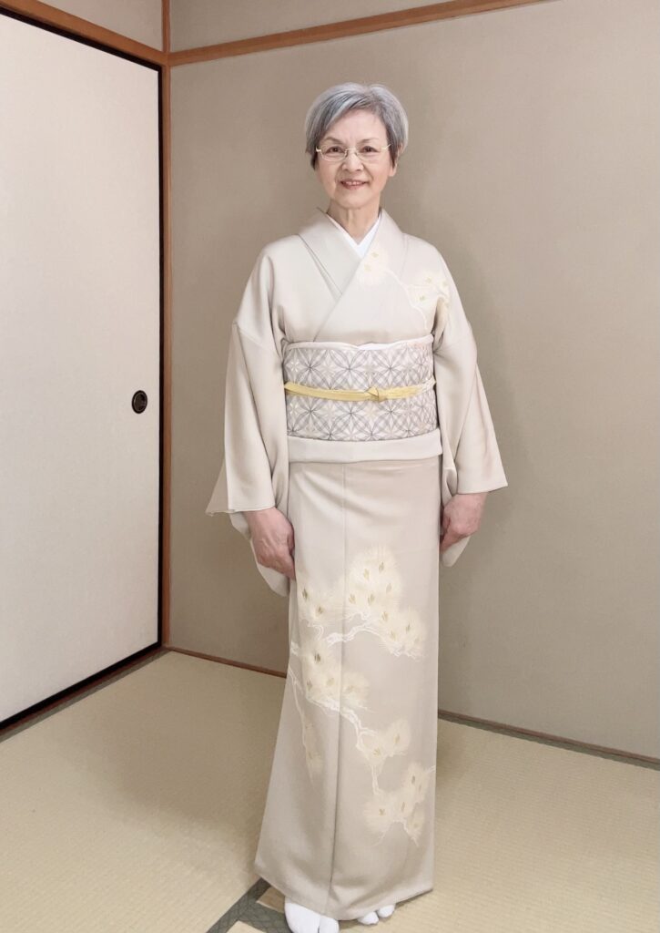 補正無しでもスッキリと装う着姿