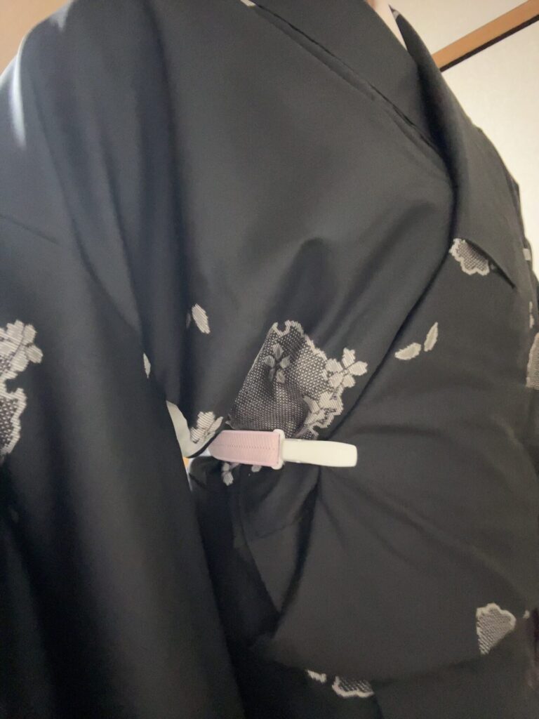 クリップは先の半分だけで挟む