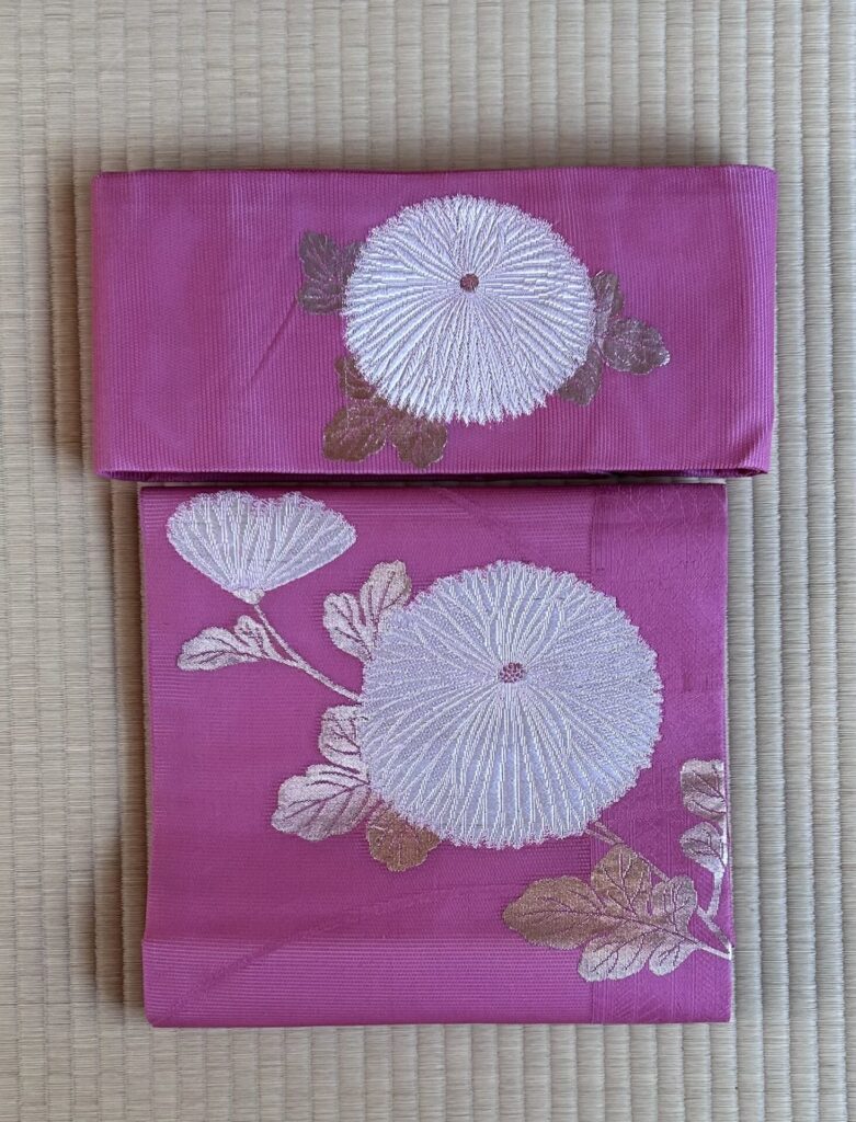 菊の刺繍が見事な夏帯を二部式帯に